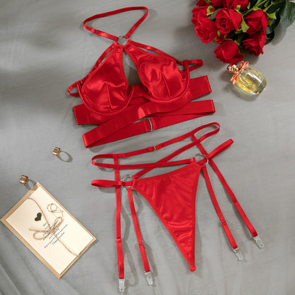 BH-Set mit Bänderstickerei und Kreuzmuster