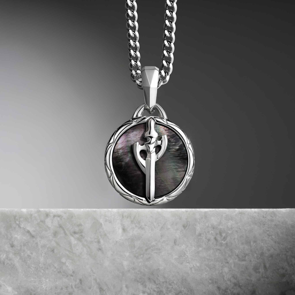 Valor Coin Necklace Black Nacre