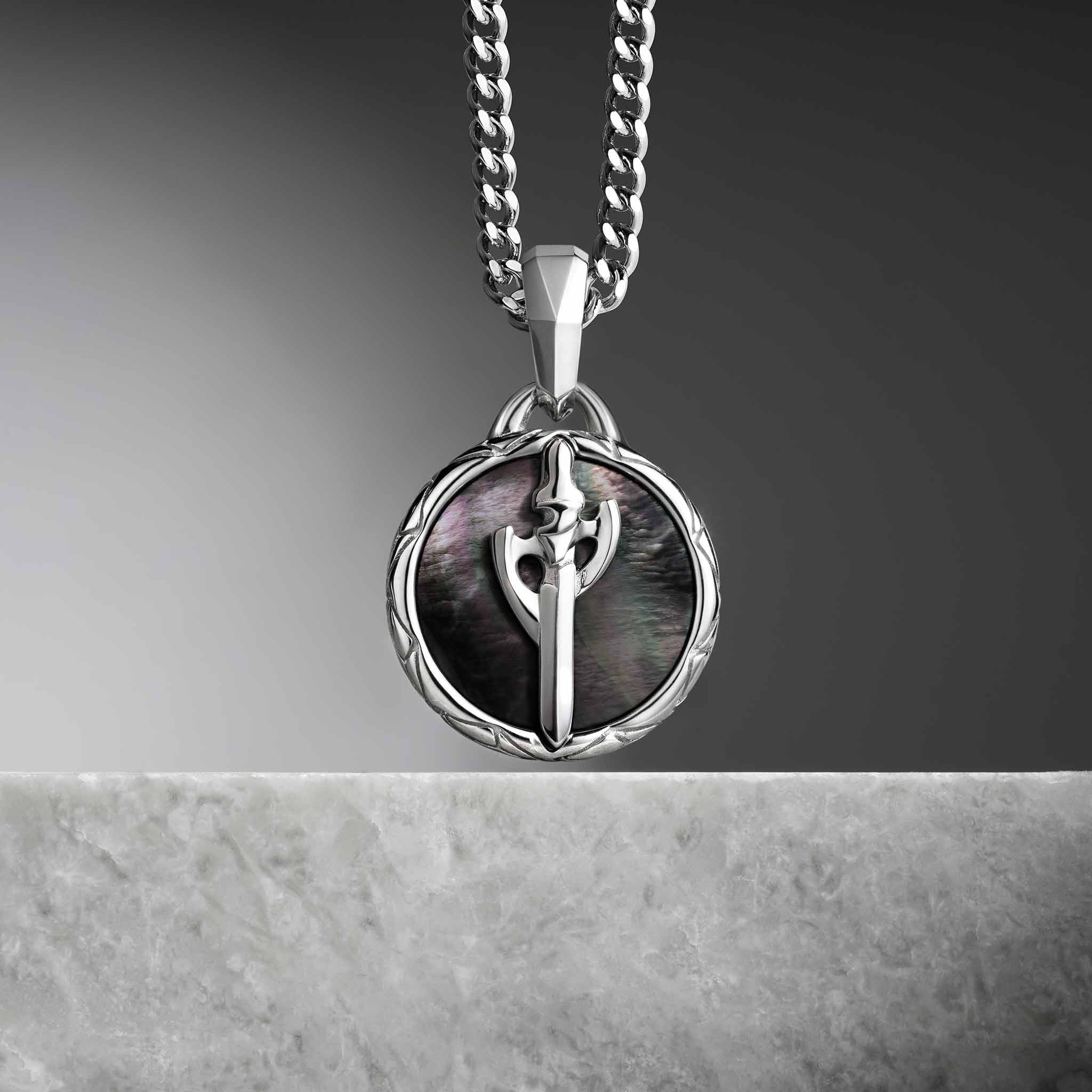 Valor Coin Necklace Black Nacre