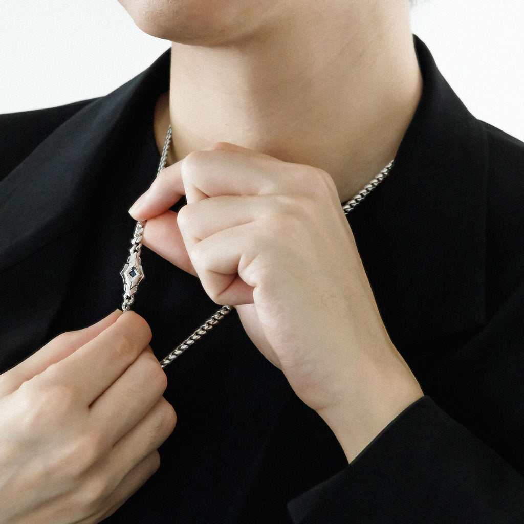 Box Clasp Curb Necklace Sapphire