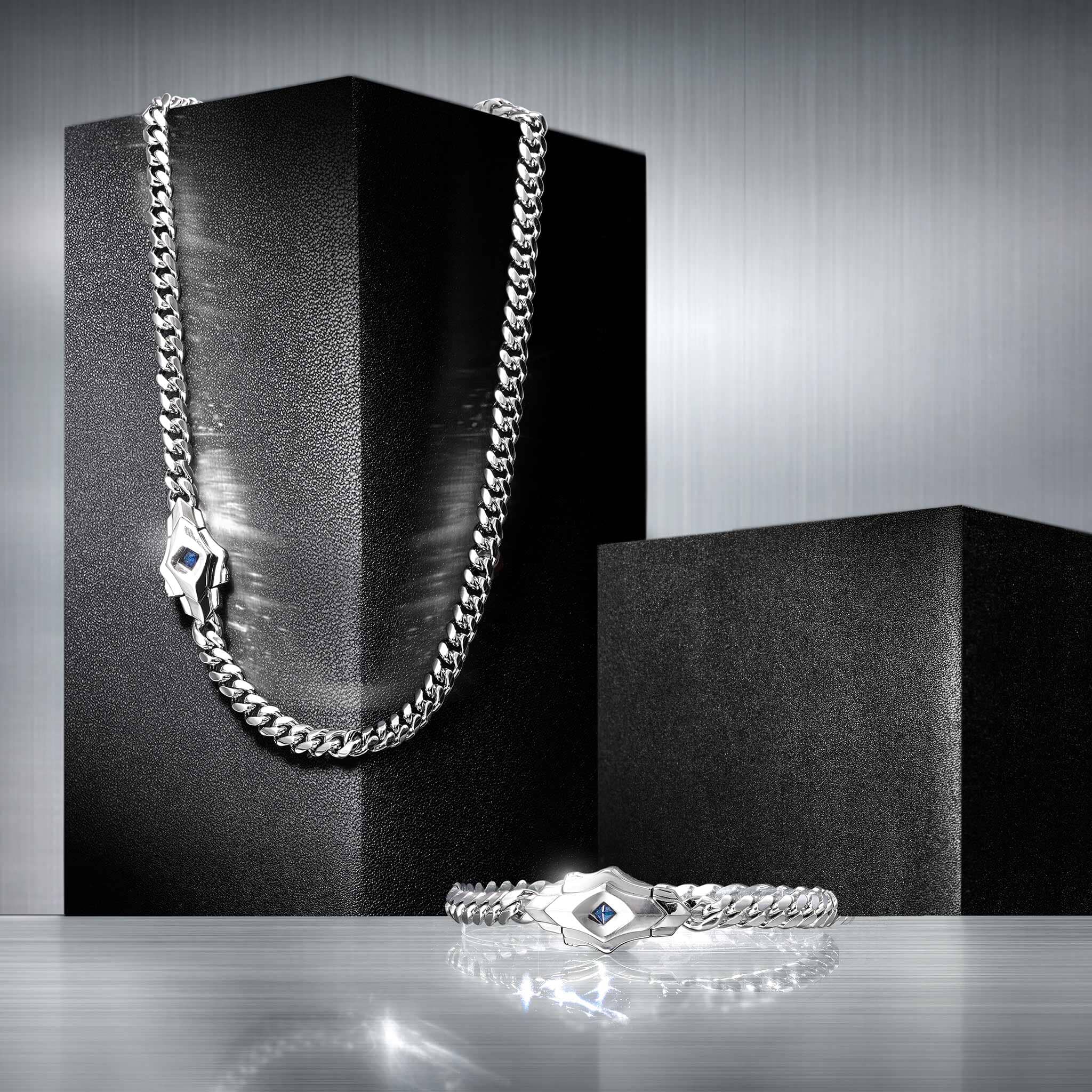 Box Clasp Curb Bracelet Sapphire