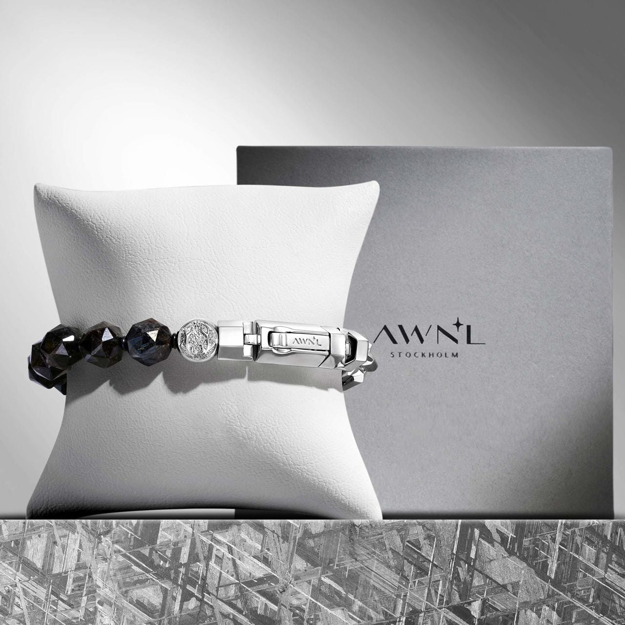 Square Link Bracelet Nuummite