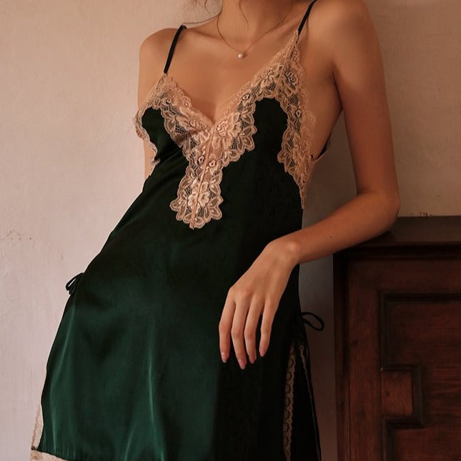 Vaninas Spitzennachthemd 