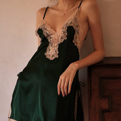 Vaninas Spitzennachthemd 